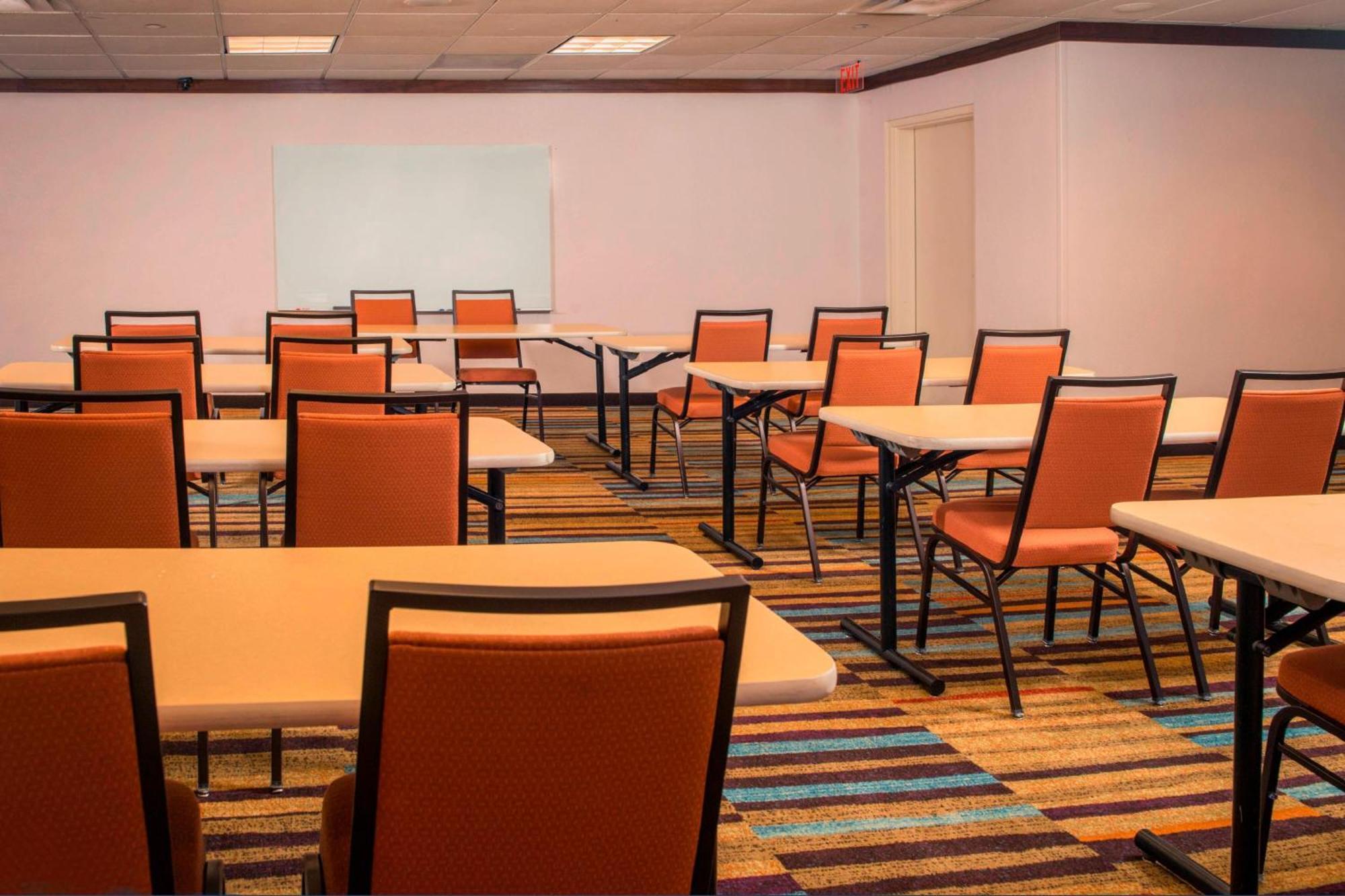 Fairfield Inn & Suites By Marriott Williamsburg Negocio foto